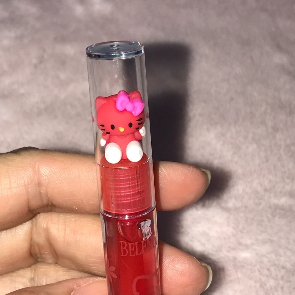 ✨✨5/$10✨✨Belenda Beuty Hello Kitty Moisturizing Lip Gloss Makeup Woman Girls